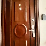 Ultracentral Big Flat Near The Opera Square P17